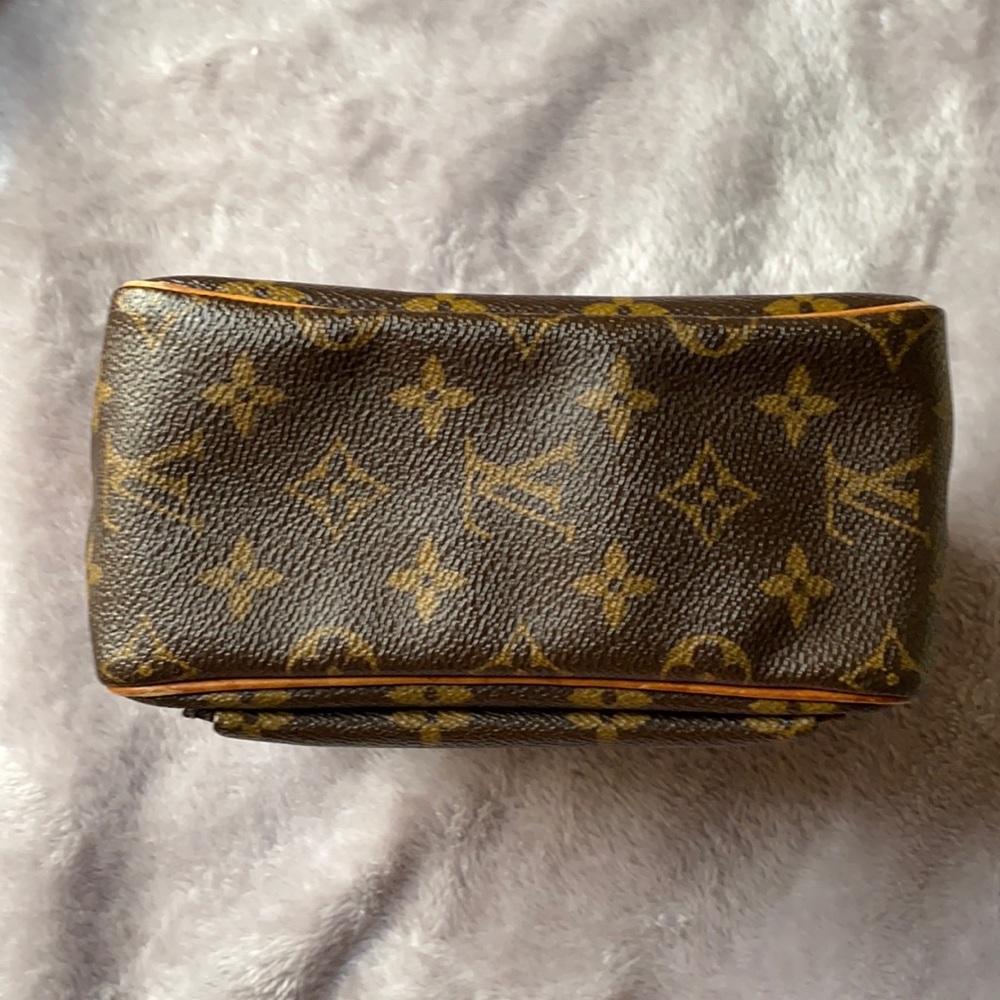 🔥🔥🔥Louis Vuitton Viva Cite PM Crossbody Bag - Picture 6 of 16